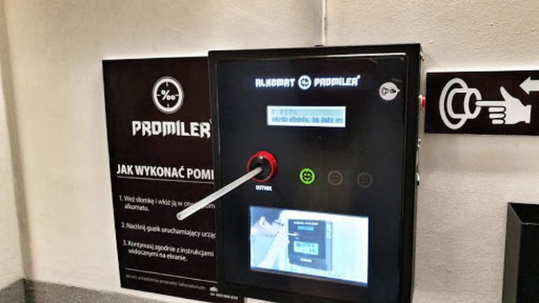 Alkomat – promiler na komisariacie