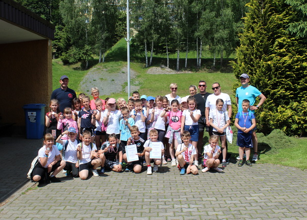 Trójbój lekkoatletyczny klas II